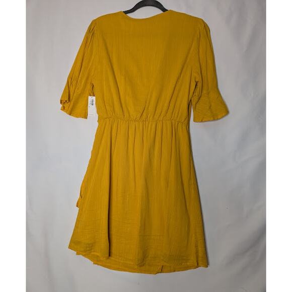 OLD NAVY Waist-defining Bell-Sleeve Faux-wrap Dress for Women yellow size M - Picture 10 of 14